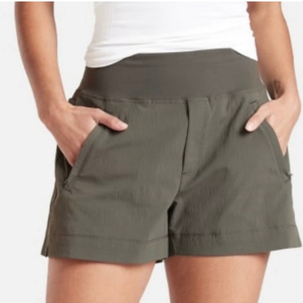 Athleta Trekkie North Short olive green